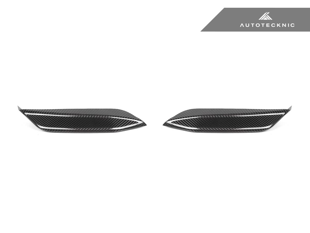 AutoTecknic Dry Carbon Corsa Bumper Trim - BMW F80 M3 | F82/ F83 M4