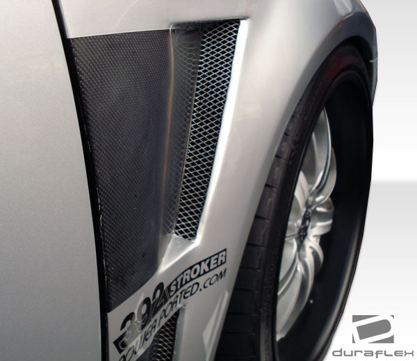 2005-2010 Chrysler 300 Executive Style Fenders - Carbon Fiber