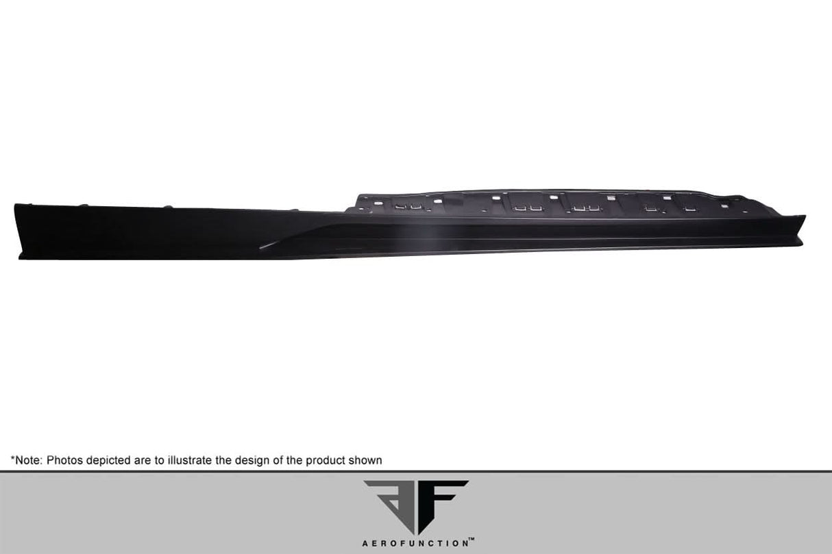 2008-2015 Audi R8 Signature Style Side Skirts - FRP