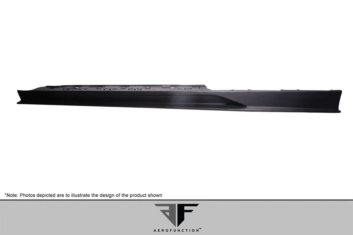 2008-2015 Audi R8 Signature Style Side Skirts - FRP