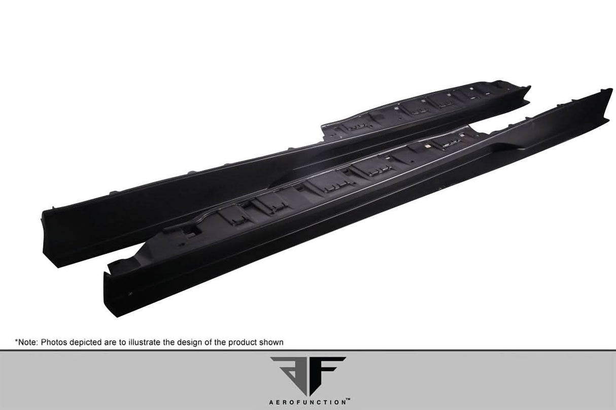 2008-2015 Audi R8 Signature Style Side Skirts - FRP