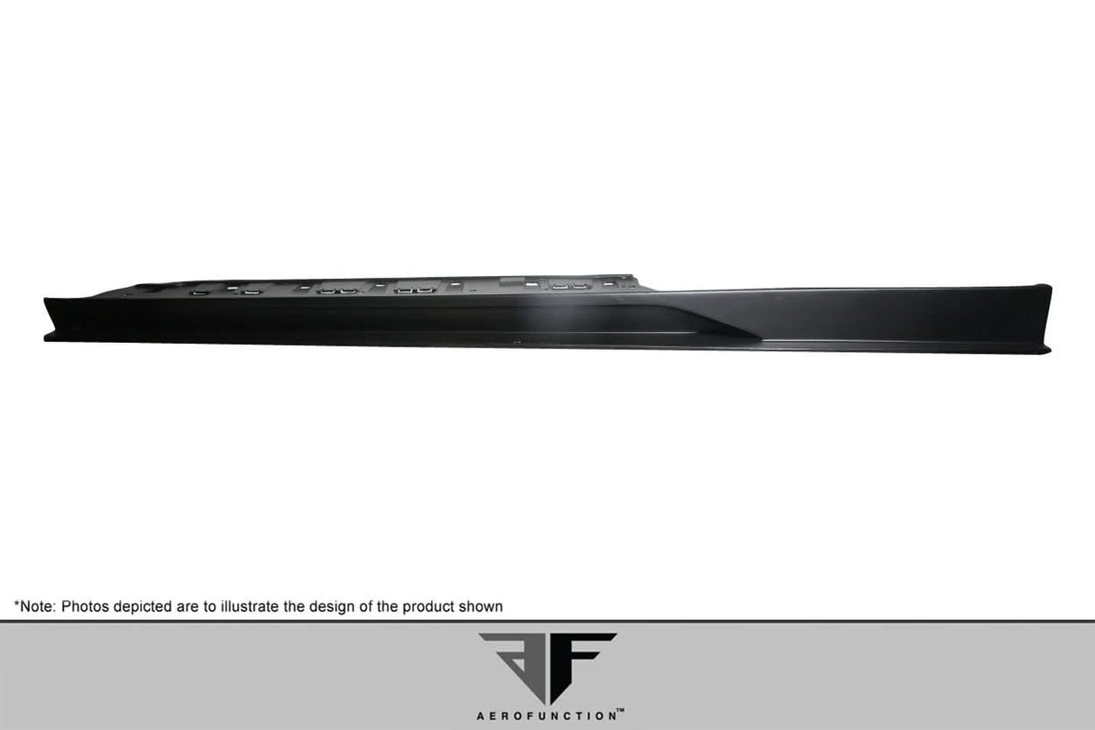 2008-2015 Audi R8 Signature Style Side Skirts - FRP