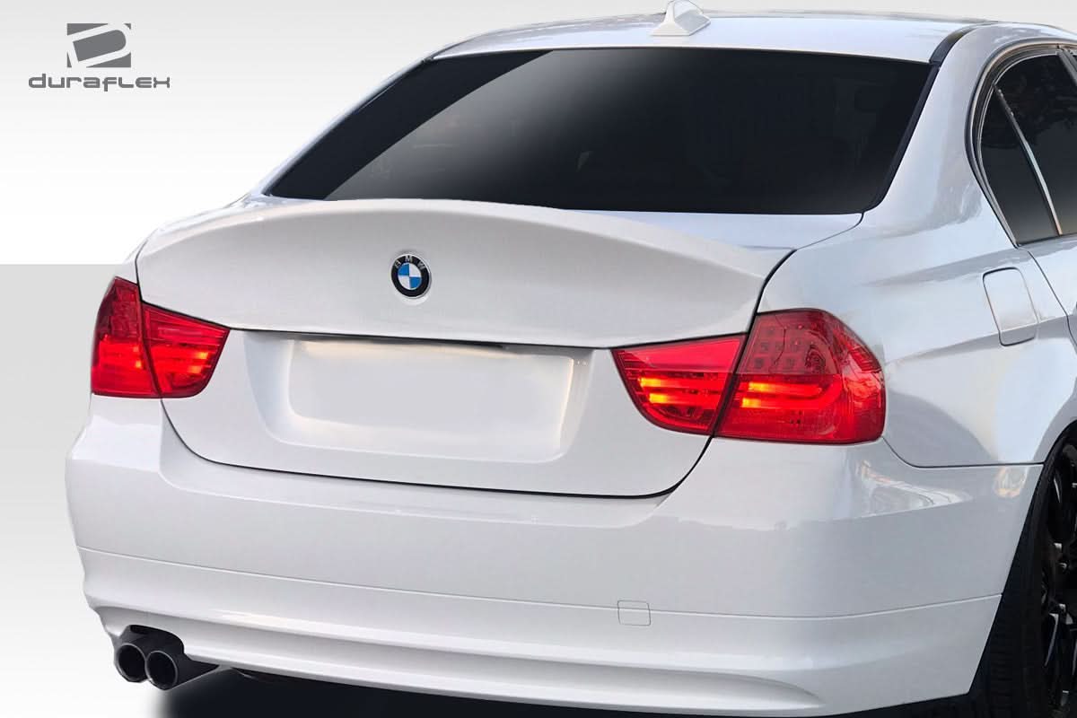 2009-2011 BMW 3 Series E90 CSL Look Trunk - Carbon Fiber