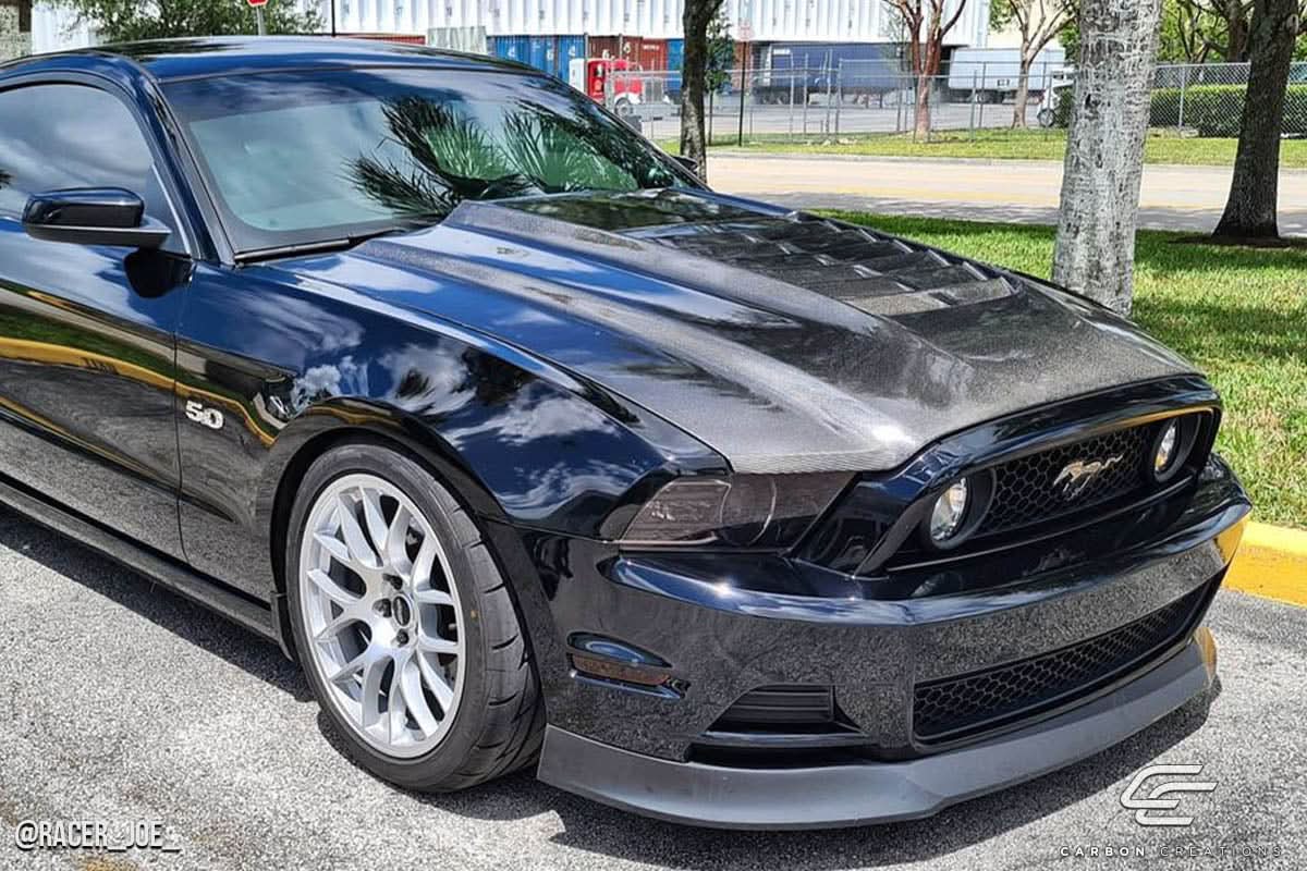 2013-2014 Ford Mustang GT500 V2 Style Hood - Carbon Fiber