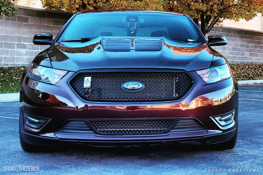 2013-2019 Ford Taurus GT500 V2 Style Hood - Carbon Fiber