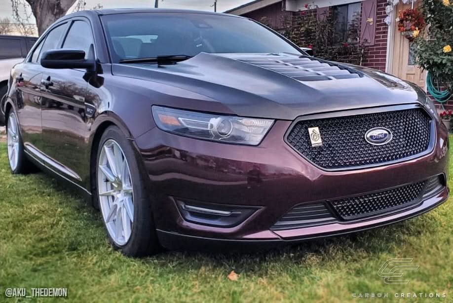 2013-2019 Ford Taurus GT500 V2 Style Hood - Carbon Fiber