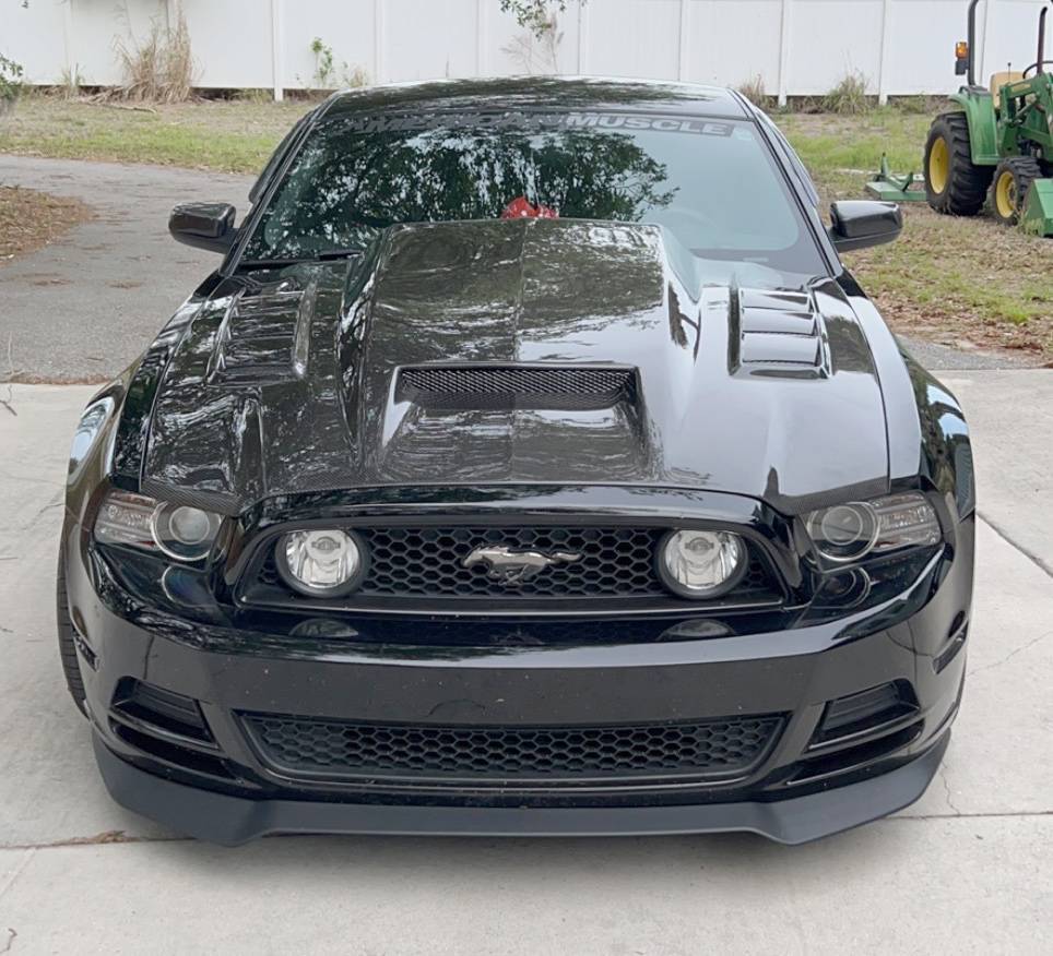 2013-2014 Ford Mustang 2 doors TERMINATOR Style Carbon Fiber Black Hood