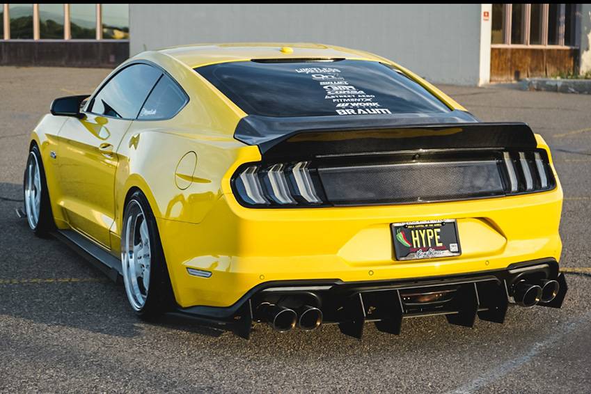 2015-2023 Ford Mustang 2 doors DEMON Style Carbon Fiber Black Trunk