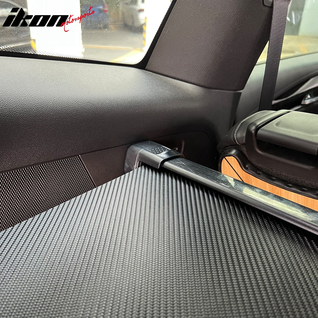 2020-2024 Cadillac XT6 Carbon Fiber Print Retractable Rear Cargo Cover