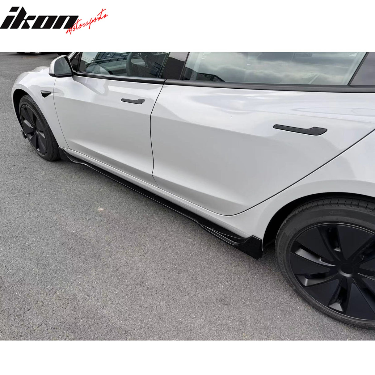 2024 Tesla Model 3 IKON Style Gloss Black Side Skirt Extension ABS