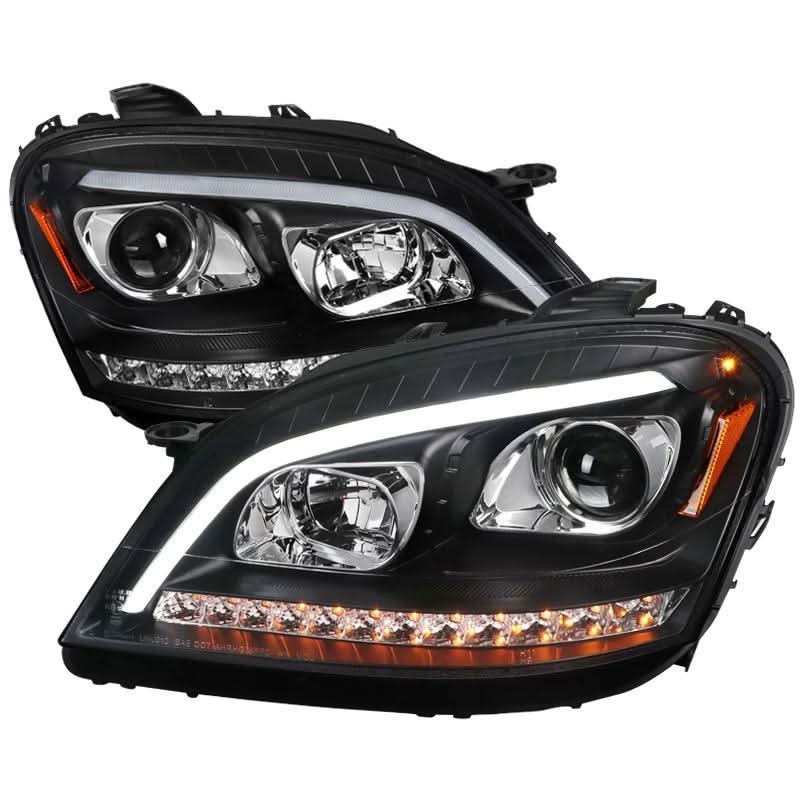 Spec-D Projector Headlights Mercedes ML320 ML350 ML450 ML500 ML550 ML63 W164 (06-08) Sequential Black/Chrome