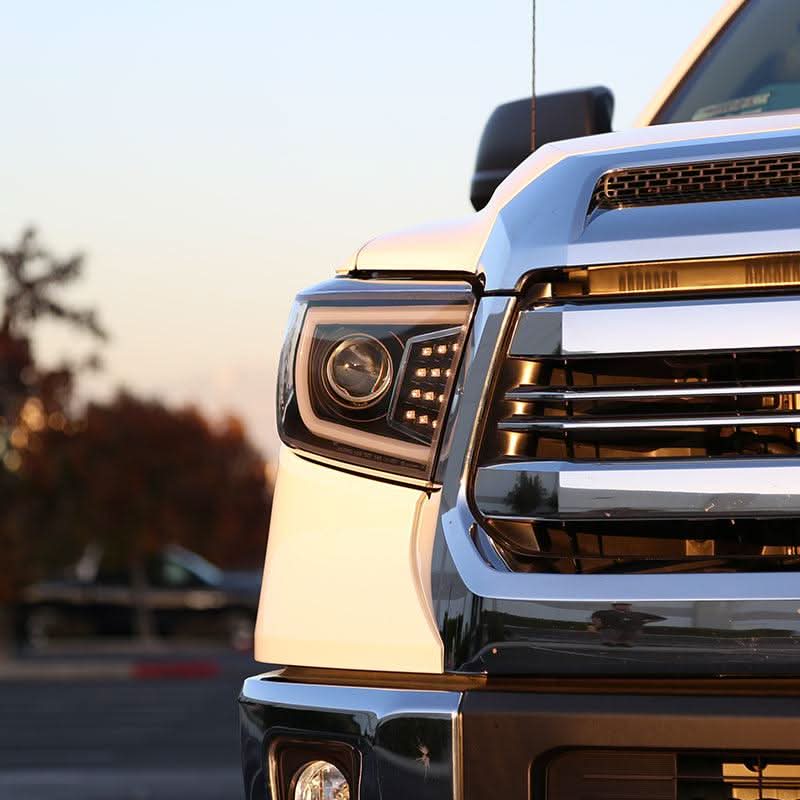 Spec-D Projector Headlights Toyota Tundra (14-21) Sequential LED DRL - Black/Chrome