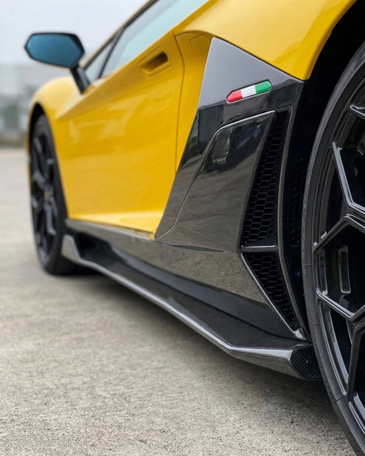 2011–2022 Lamborghini Aventador SVJ Style Side Skirts – Dry Carbon Fiber