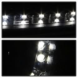 Spyder Signature Audi A6/A6 Quattro 02-04 Not For Use w/Xenon/HID Models DRL LED Projector Headlights Halogen Model Only Black