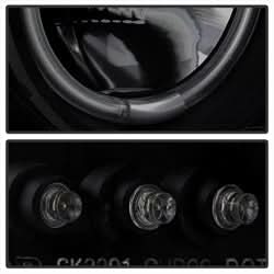 Spyder Signature GMC Sierra 1500/Sierra 1500 HD/Sierra 2500/Sierra 2500 HD/Sierra 3500/Yukon/Yukon XL 1500 99-07 Replaceable LEDs CCFL Halo LED Projector Headlights High 9005 Not Included Low 9006 Included