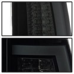 Spyder Chevrolet Silverado 1500/Silverado 1500 Classic/Silverado 1500 HD/Silverado 1500 HD Classic/Silverado 2500/Silverado 2500 HD/Silverado 2500 HD Classic 03-06 Version 2 LED Tail Lights Black Smoke