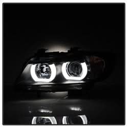 Spyder Signature BMW 323i/325i/325xi/328i/328xi/330i/330xi/335i/335xi/M3 06-08 Halogen Model Only LBDRL Projector Headlights Not Compatible w/Xenon/HID Model Black