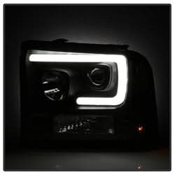 Spyder Signature Ford F-250 Super Duty/F-350 Super Duty/F-450 Super Duty 05-07 Light Bar Projector Headlights Black
