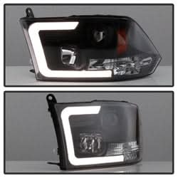 Spyder Dodge Ram 1500 09-18 / Ram 2500/3500 10-19 Version 2 Projector Headlights - Halogen Model Only - Light Bar DRL - Black