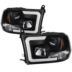 Spyder Dodge Ram 1500 09-18 / Ram 2500/3500 10-19 Version 2 Projector Headlights - Halogen Model Only - Light Bar DRL - Black