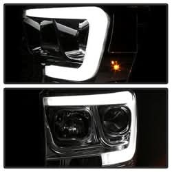 Spyder Signature Dodge Ram 1500/Ram 2500/Ram 3500 06-08 Light Bar DRL Projector Headlights Version 2 Chrome