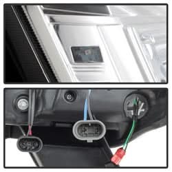 Spyder Signature Nissan Armada/Armada (Pathfinder)/Titan 05-07 Version 2 Projector Headlights Chrome