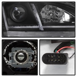 Spyder Signature Audi TT/TT Quattro 08-09 Sequential Turn Signal Projector Headlights HID Xenon Model Only Not Compatible With Halogen Model