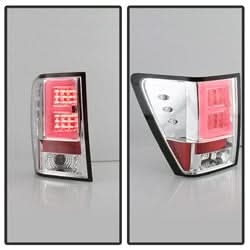 Spyder Jeep Grand Cherokee 05-06 Version 2 Light Bar DRL Projector Headlights Chrome