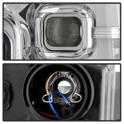 Spyder Signature Ford F-250 Super Duty/F-350 Super Duty/F-450 Super Duty 17-18 Incl. Low Beam-H7/High Beam-H1/Signal-LED Projector Headlights Chrome