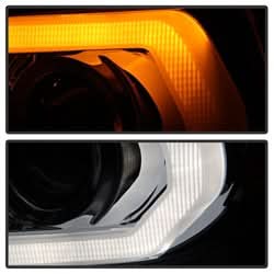 Spyder Signature Toyota Tacoma 16-18 Chrome Projector Headlights w/Sequential LED Turn Signal