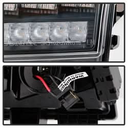 Spyder Jeep Wrangler 2018-2021 / Jeep Gladiator 2020-2021 Full LED Front Bumper Lights - Sequential Signal - Black