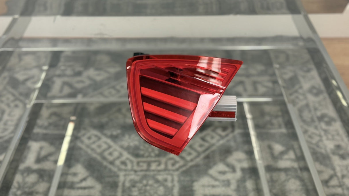 BMW 3-Series E90 RED Tail Light Upgrade (2006-2009) *READ DESCRIPTION