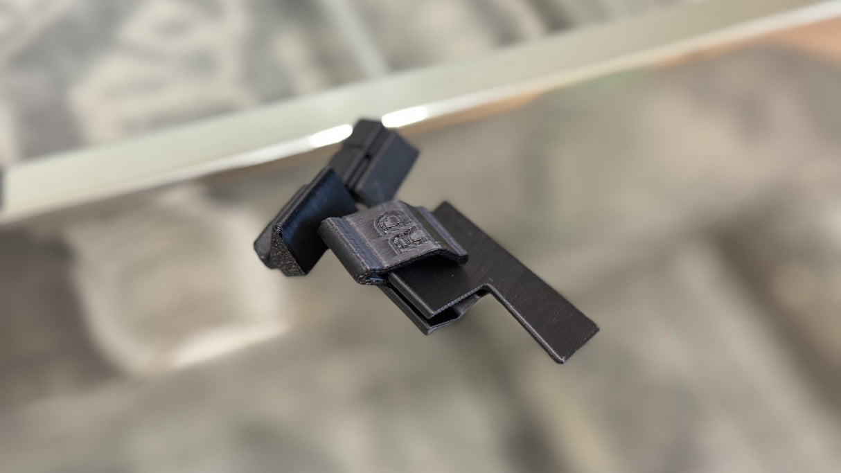 BMW E39 C-Pillar Light Fix – Left + Right *READ DESCRIPTION