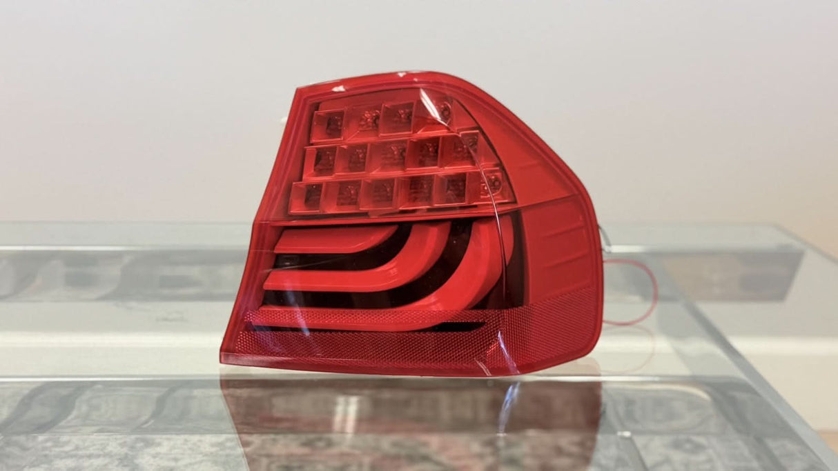 BMW 3-Series E90 RED Tail Light Upgrade (2006-2009) *READ DESCRIPTION