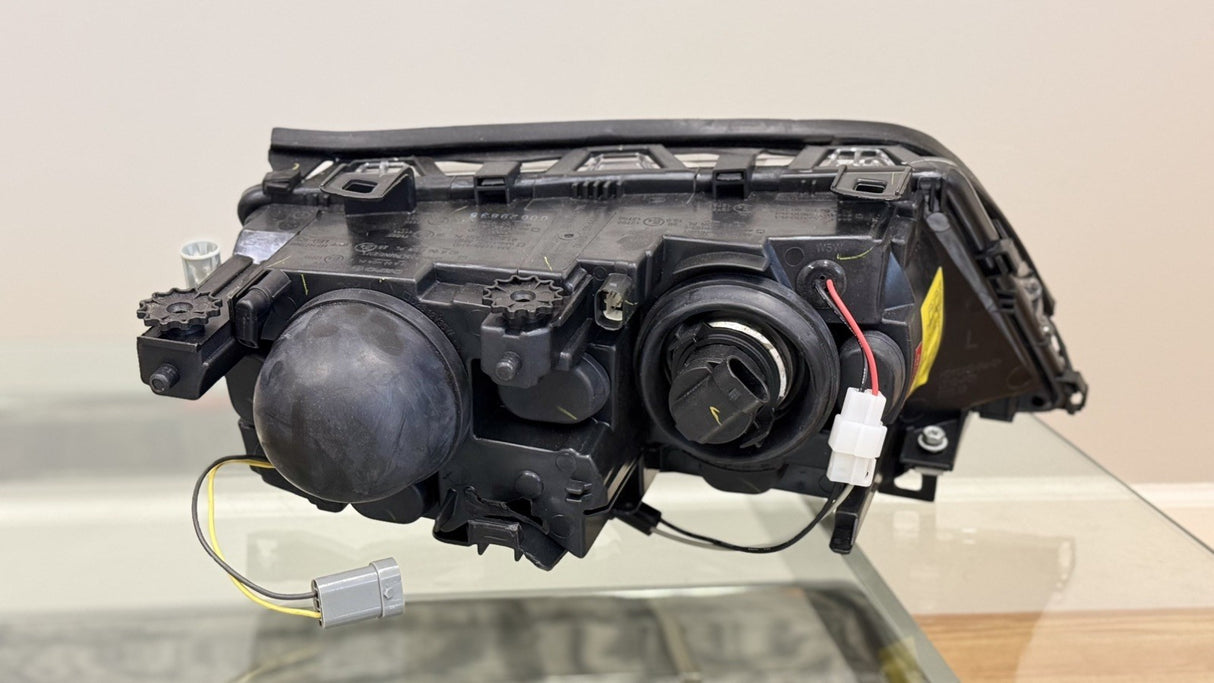 BMW E46 SEDAN Black Projector Angel Headlight LED (2003-06) *READ DESCRIPTION