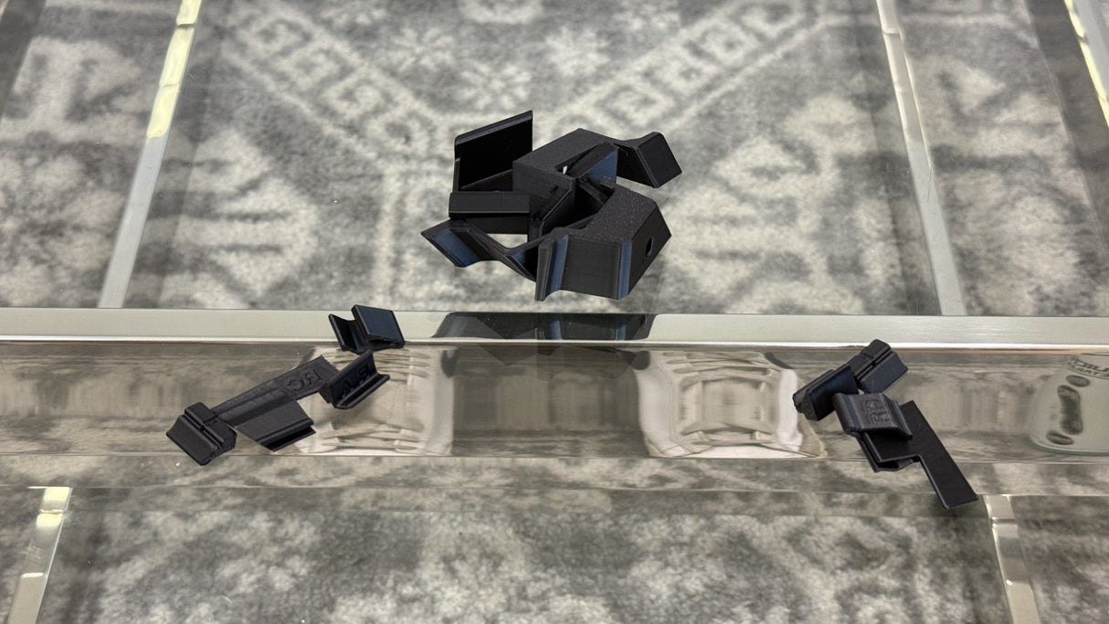 BMW E39 C-Pillar Light Fix – Left + Right *READ DESCRIPTION