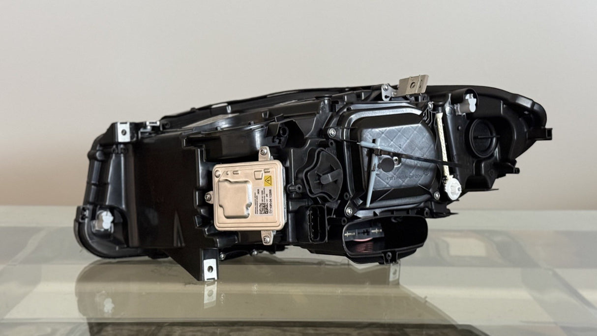 BMW 5-Series F10/F11/F18 3D Style Xenon Headlights (2014–2016) READ DESCRIPTION