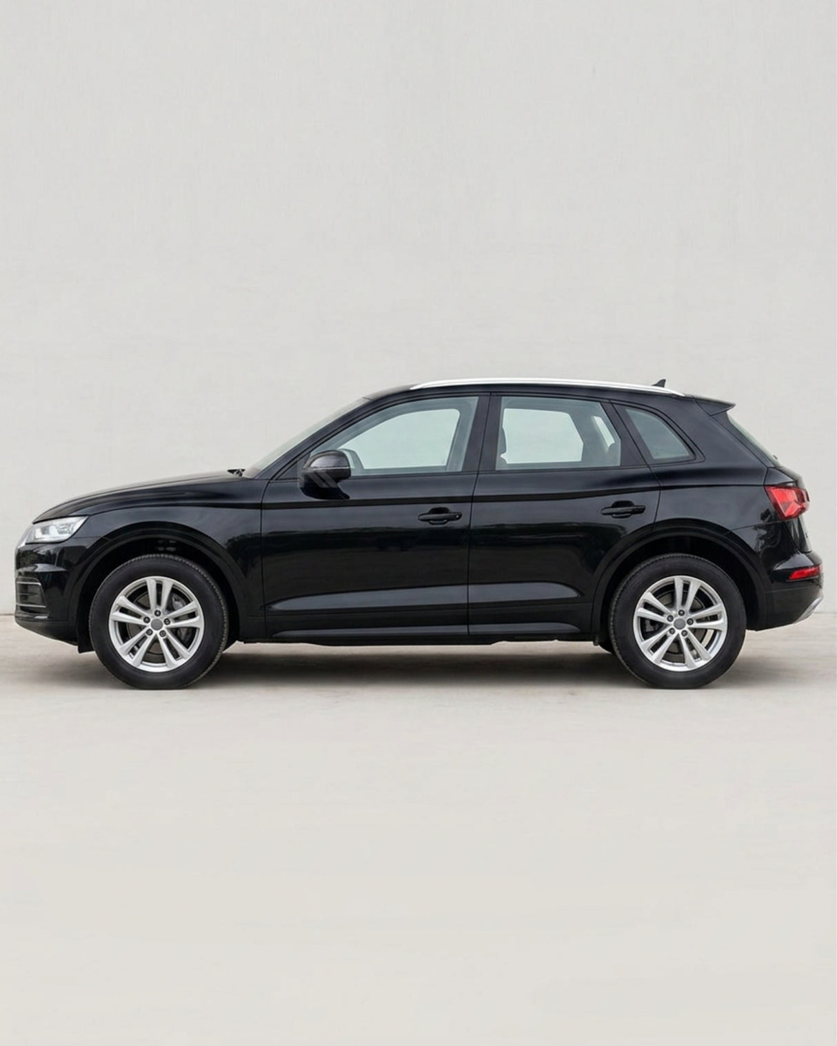 2010–2015 Audi Q5 8R / Q7 4L Side Mirror Caps – Carbon Fiber