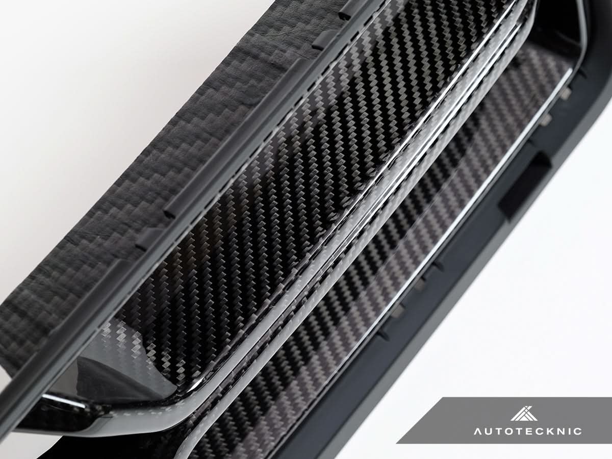 AutoTecknic Dry Carbon Corsa Front Grille - BMW G87 M2