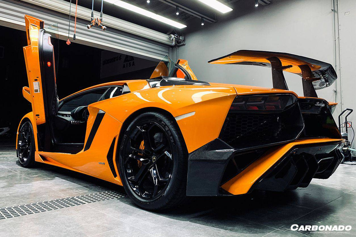 2011-2016 Lamborghini Aventador LP700 Coupe Roadster SV Style Rear Bumper