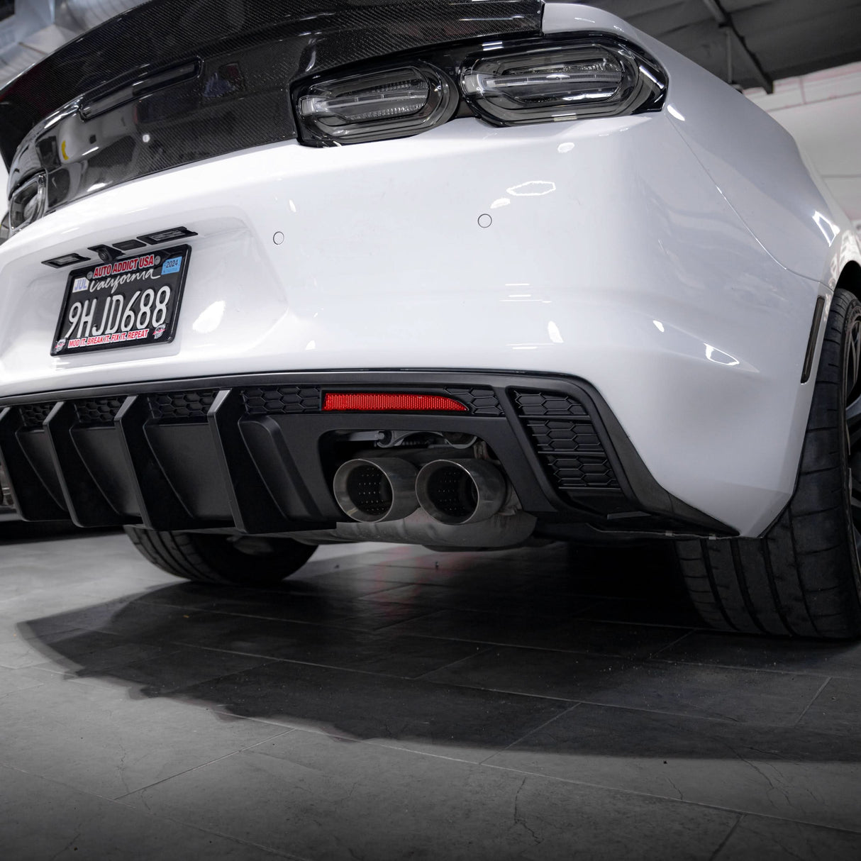 2016-2025 Chevy Camaro Evo Style Shark Fins Rear Diffuser Quad/Single Tips SS/RS/LT & ZL1 w/ Smoke Reflectors