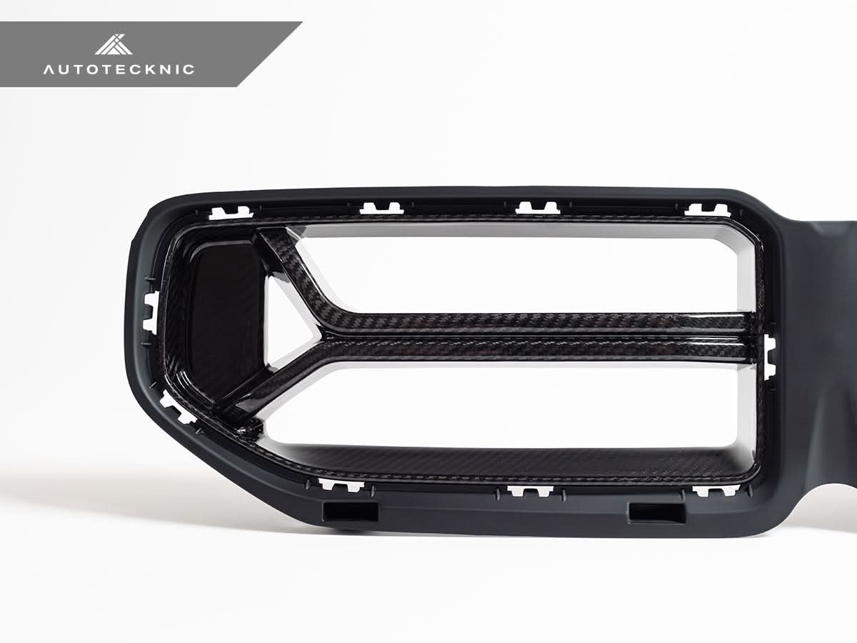 AutoTecknic Dry Carbon Corsa Front Grille - BMW G87 M2