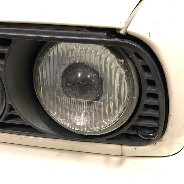 E30 Hood Quick Release