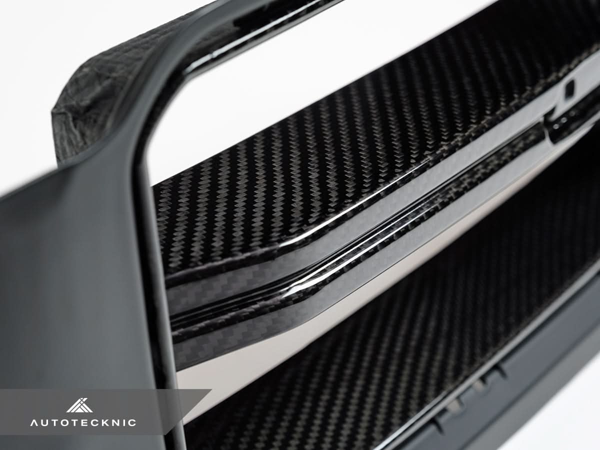AutoTecknic Dry Carbon Corsa Front Grille - BMW G87 M2