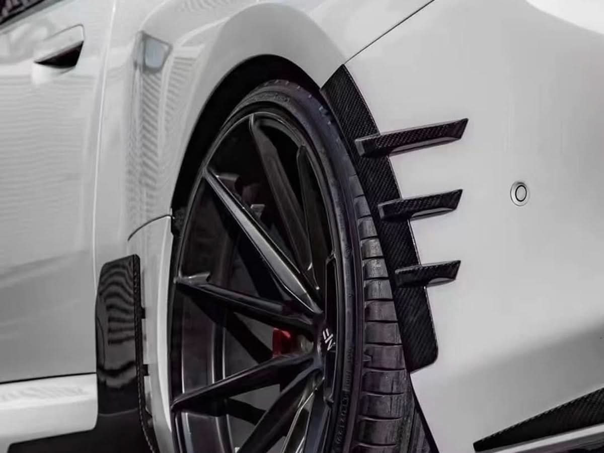 AutoTecknic Dry Carbon Rear Fender Arch Trim Set - BMW G87 M2