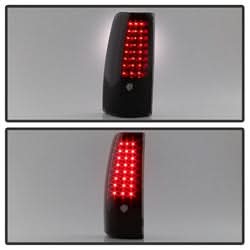 xTune Chevrolet Silverado 1500/Silverado 1500 Classic/Silverado 1500 HD/Silverado 1500 HD Classic/Silverado 2500/Silverado 2500 HD/Silverado 2500 HD Classic/Silverado 3500/Silverado 3500 Classic 03-06 C-Shape XTune LED Tail Lights Black Smoke