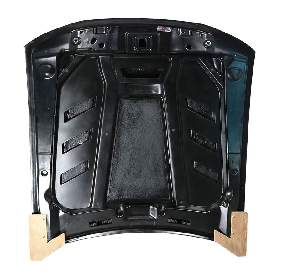 1999-2004 Ford Mustang 2 doors TERMINATOR Style Carbon Fiber Black Hood