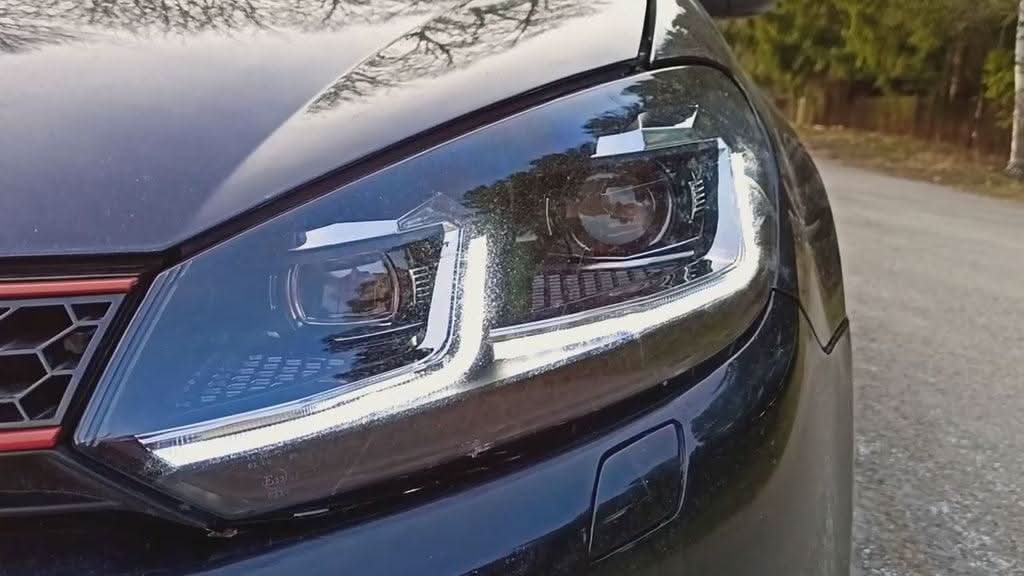 Volkswagen Golf MK6 Red, Silver, and Black Projector with Dynamic Signal LED Headlights (2009 - 2013) - K2 Industries