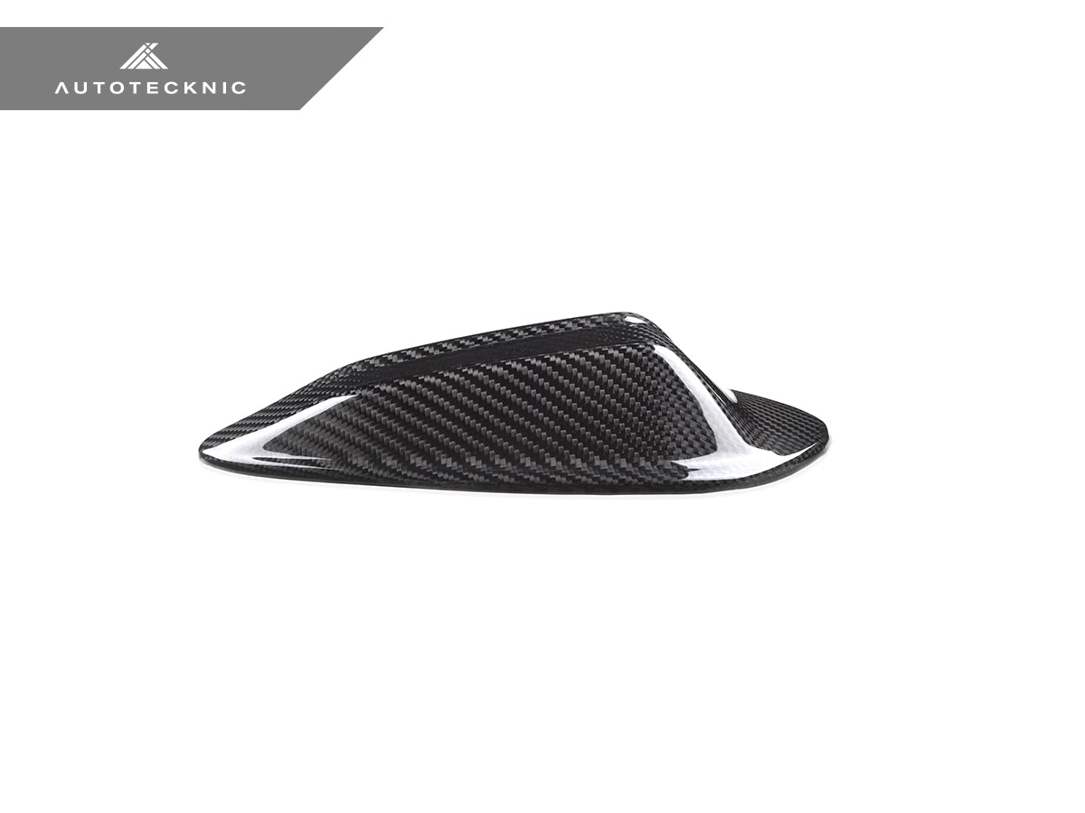 AutoTecknic Dry Carbon Roof Antenna Cover - G21 3-Series Touring LCI