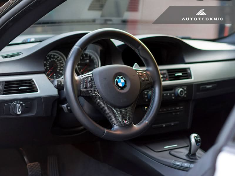 AutoTecknic Carbon Fiber Steering Wheel Trim - BMW E9X M3 | E82 1M Coupe